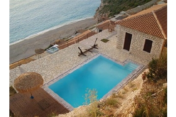 Greece Chata Agios Nikitas, Exterior